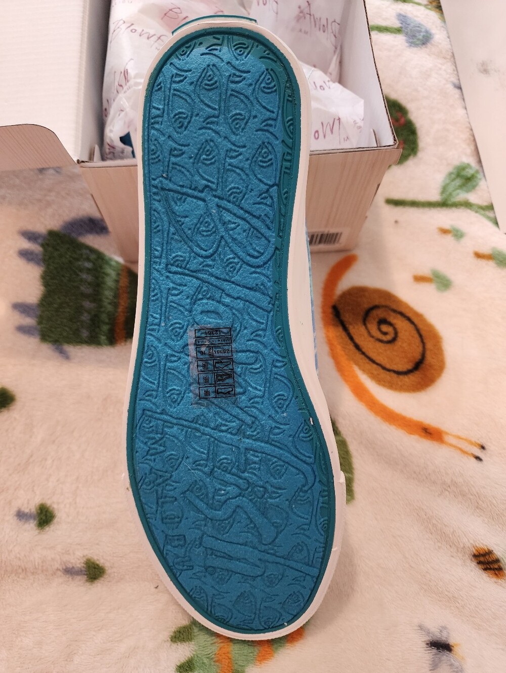 Women's Tie-Dye Slip-On Canvas Sneakers By Blowfish - Multicolor. Size 10. New. - Picture 4 of 6